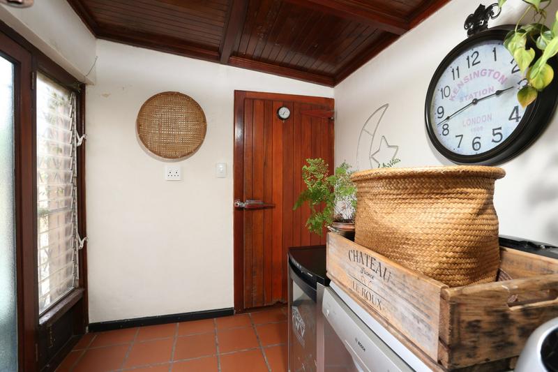 5 Bedroom Property for Sale in Mossel Bay Central Western Cape